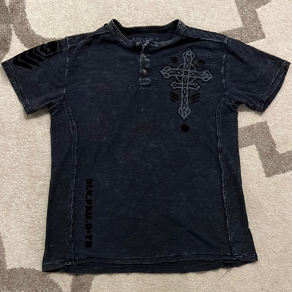 Men’s Affliction shirt